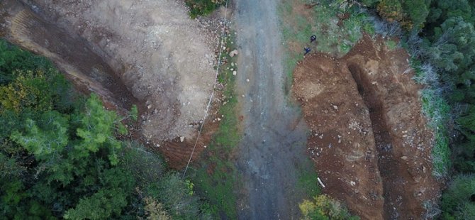 BÜYÜKADA' DA AÇILAN DEVASA ÇUKURLAR MERAK UYANDIRDI