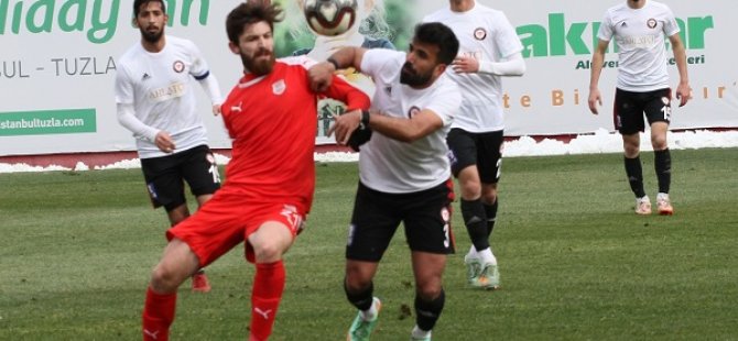 PENDİKSPOR PLAY OF ŞANSINI SÜRDÜRÜYOR