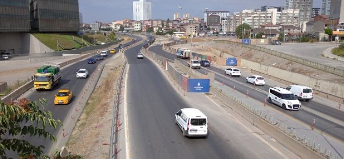 KAVAKPINAR ABDİ İPEKÇİ CADDESİ YAN YOLA BAĞLANIYOR