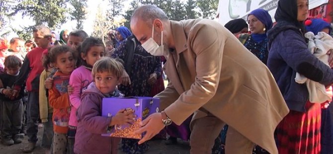 BAŞKAN YAZICI'DAN TÜRK KIZILAYI HAYAD DERNEĞİ İLE SURİYE'Lİ MÜLTECİLERE GIDA YARDIMI