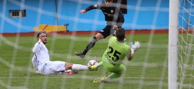 PENDİKSPOR ŞAMPİYONLUĞA KOŞUYOR;PENDİKSPOR- PAZARSPOR 1-0