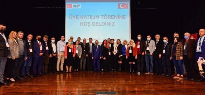 CHP PENDİK İLÇE BAŞKANLIĞI'NDAN GÖRKEMLİ ROZET TAKMA TÖRENİ