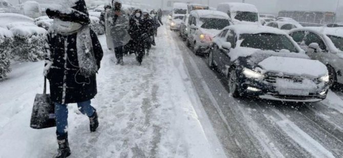 METEOROLOJİ'DEN  İSTANBUL İÇİN YOĞUN  KAR YAĞIŞI UYARISI