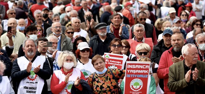 TÜM EMEKLİ-SEN ANKARA'DA EMEKLİ MAAŞ ZAMLARINI PROTESTO ETTİ