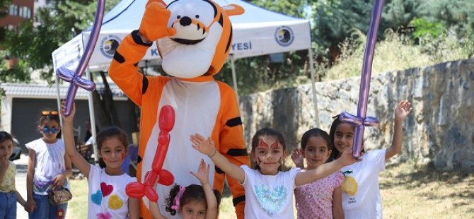 KARTAL BELEDİYESİ'NDEN ÇOCUKLARIN YÜZÜNÜ GÜLDÜREN ŞENLİK