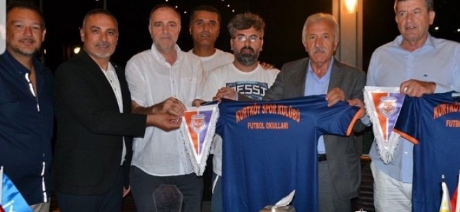 SÜLEYMAN TURAN TÜRKİYE ŞAMPİYONU KURTKÖY U- 16 TAKIMIYLA BİR ARAYA GELDİ