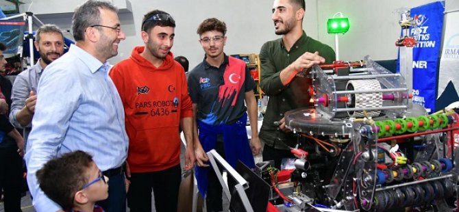 BAŞKAN AHMET CİN ROBOT FUARI  FESTİVALİ'NE KATILDI