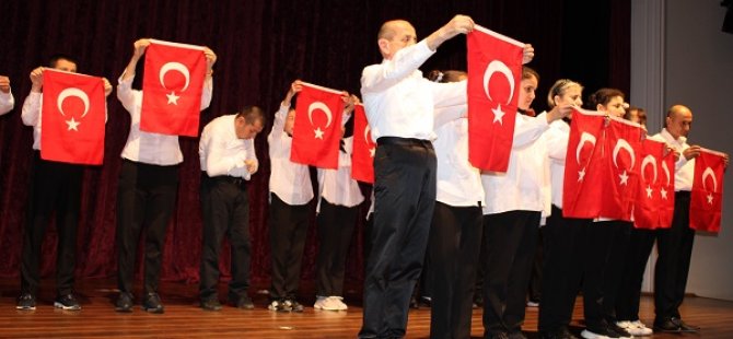 PENDİK'TE ENGELSİZ YAŞAM MERKEZİ ÖĞRENCİLERİNDEN MUHTEŞEM PERFORMANS