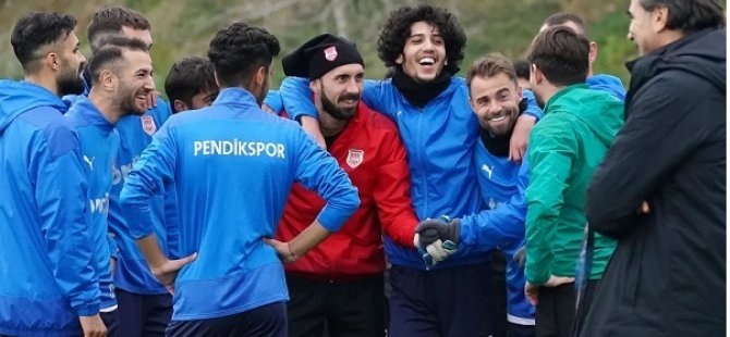 PENDİKSPOR BANDIRMASPOR MAÇINA HAZIRLANIYOR