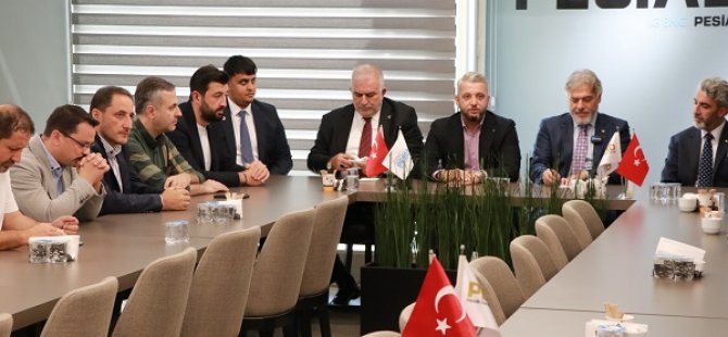 PESİAD YENİDEN REFAH PARTİSİ GENEL BAŞKAN YARDIMCISI MEHMET ALTINÖZ'Ü AĞIRLADI