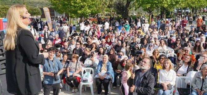 ANNELER GÜNÜ TUZLA'DA  DERYA BAYKAL SÖYLEŞİSİ İLE KUTLANDI