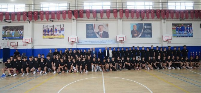 BAŞKAN YILDIRIM’DAN SPOR LİSESİ’NE HAZIRLANAN ÖĞRENCİLERE MORAL ZİYARETİ