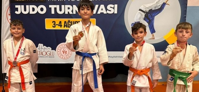 ZAFER BAYRAMI JUDO TURNUVASI’NDA ŞAMPİYON ÜMRANİYE