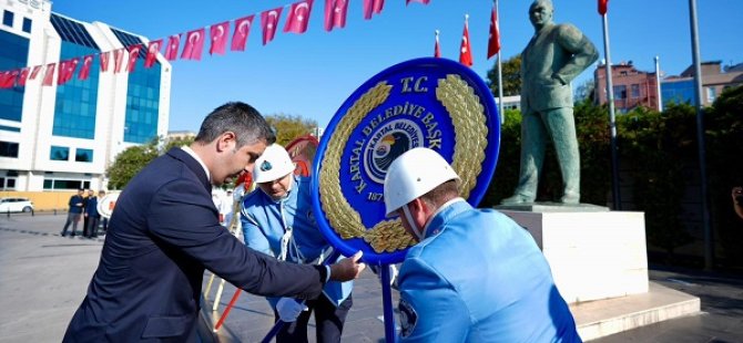 GAZİLER GÜNÜ KARTAL'DA ÇELENK SUNMA TÖRENİ  İLE KUTLANDI