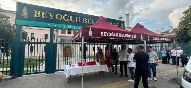 KAYMAKAMLIKTAN ATILAN BEYOĞLU BELEDİYESİ ÇADIRLARDA HİZMET VERİYOR