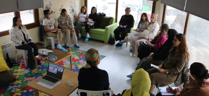 KARTAL BELEDİYESİ'NDEN ANNE ADAYLARINA DESTEK;GEBELİK OKULU SEMİNERLERİ BAŞLADI