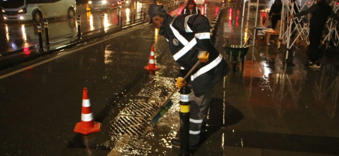 KARTAL BELEDİYESİ FEN İŞLERİ MÜDÜRLÜĞÜ'NDEN SU BASKINLARINA KARŞI ÖNLEM