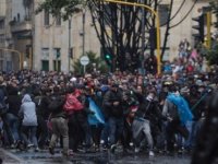 PROTESTO GÖSTERİLERİ KOLOMBİYA'YA SIÇRADI