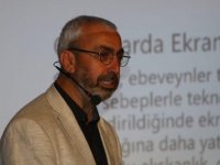 GAZETECİ YAZAR İSMAİL POLAT EKRAN BAĞIMLILIĞINA DİKKAT ÇEKTİ