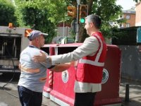 BAŞKAN GÖKHAN YÜKSEL TOPSELVİ CADDESİ'NDE TEMİZLİK ÇALIŞMALARINA KATILDI