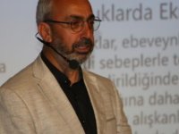 GAZETECİ YAZAR İSMAİL POLAT'IN ''EKRAN BAĞIMLIIĞI VE İNTERNETİN ÇOCUKLARA ZARARLARI''ADLI KİTABI OKUYUCULARLA BULUŞTU