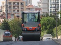 ÜST YAPISI İL MODERN KARTAL İÇİN KARLIKTEPE'DE 2 BİN TON ASFALT SERİMİ YAPILIYOR