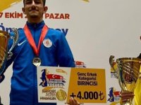 ÜMRANİYELİ SPORCU HAMZA YAŞIN ŞAMPİYON OLDU