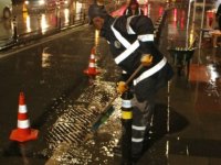 KARTAL BELEDİYESİ FEN İŞLERİ MÜDÜRLÜĞÜ'NDEN SU BASKINLARINA KARŞI ÖNLEM